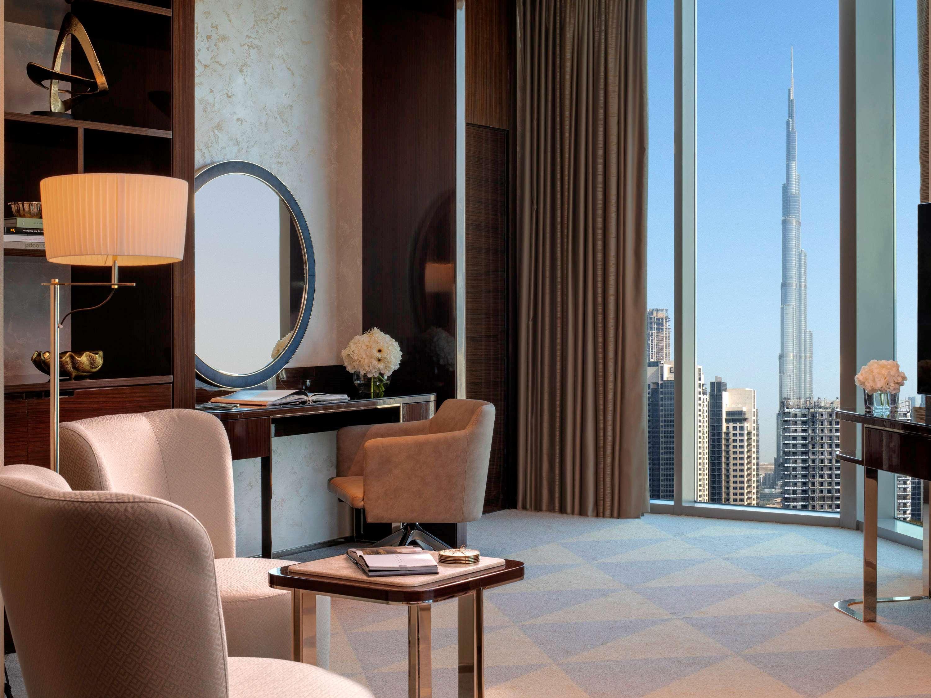 Hyde Hotel Dubai Exterior photo A suite at the Address Downtown